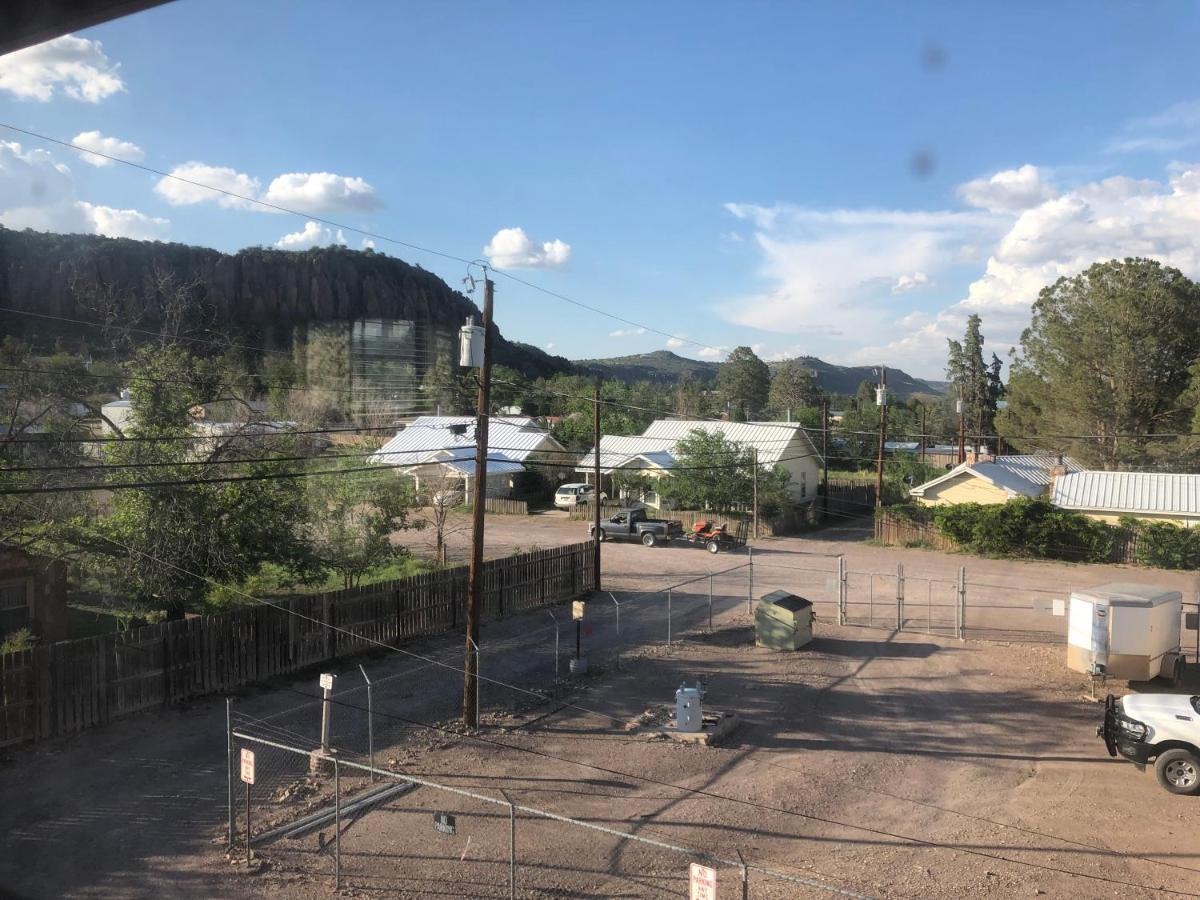 Fort Davis Drug Store Hotel Exterior photo